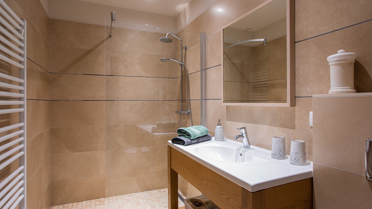 Photo of Bathroom in Samonac