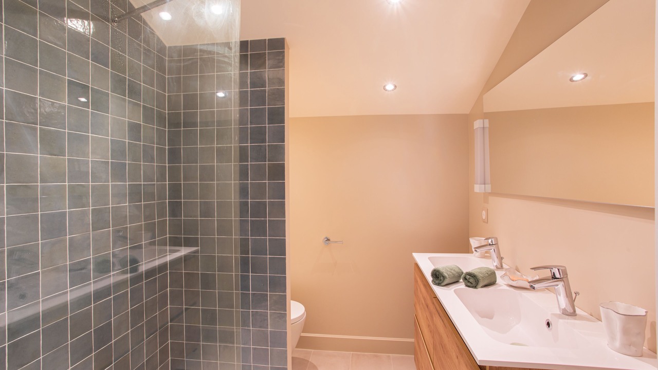 Photo of Bathroom in Samonac