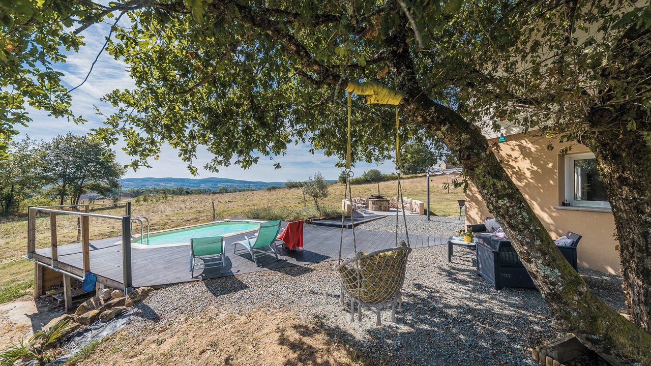 Photo of Patio Balcony in Saint-Pantaleon-de-Larche