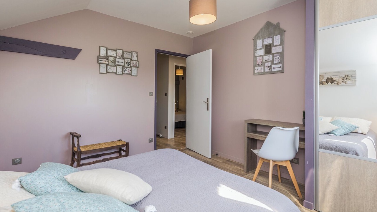 Photo of Bedroom in Saint-Pantaleon-de-Larche