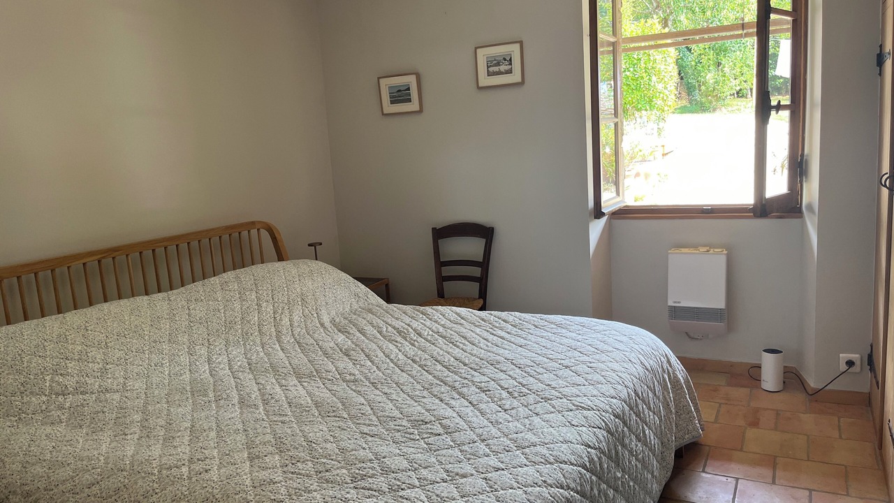 Photo of Bedroom in Sainte-Sabine-Born