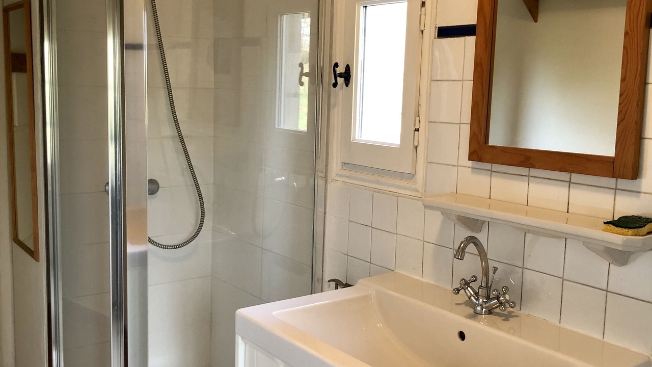 Photo of Bathroom in Bonneville-et-St-Avit-de-Fumadieres