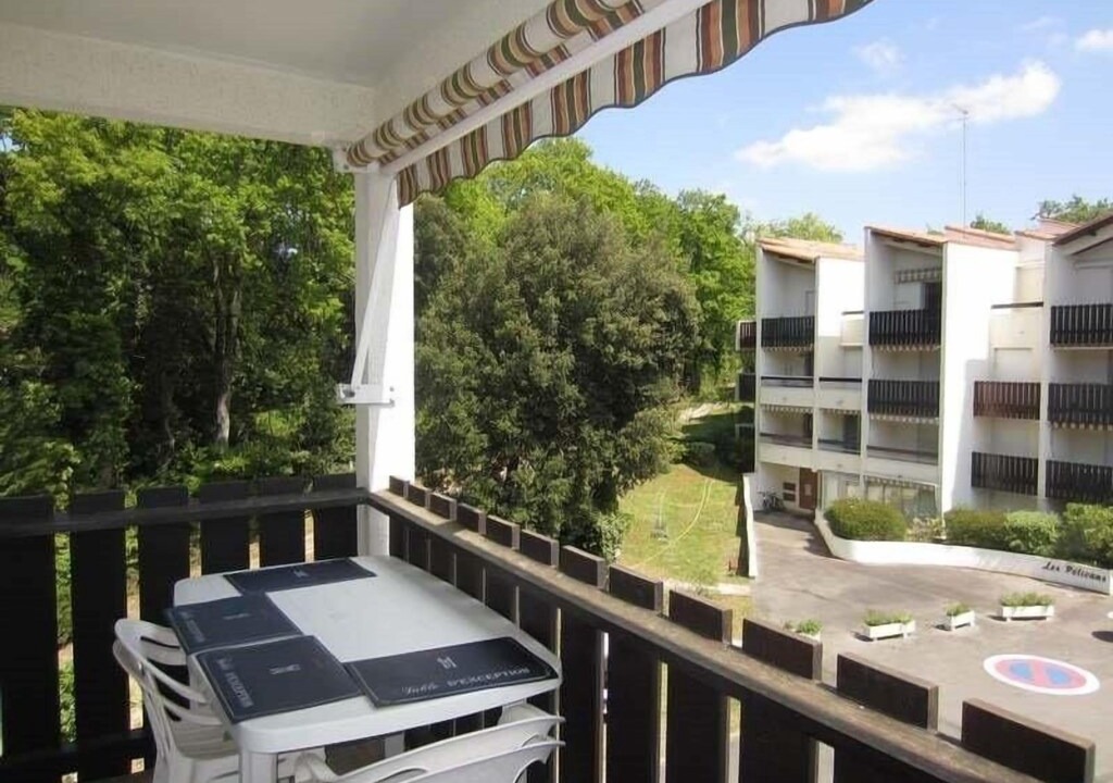 Photo of Patio Balcony in Saint-Georges-de-Didonne