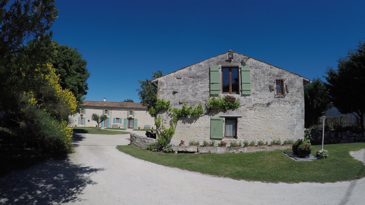 Photo of Outdoor in Saint-Pierre-d'Amilly