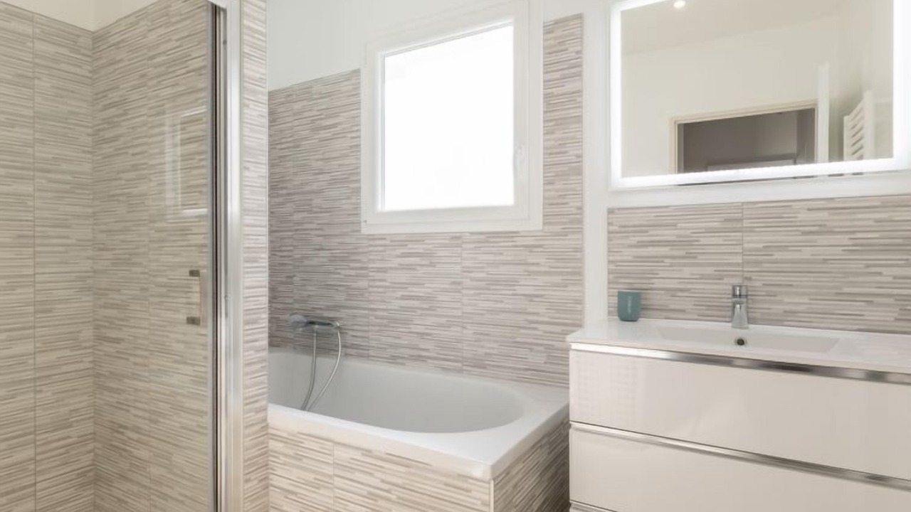 Photo of Bathroom in Saubion