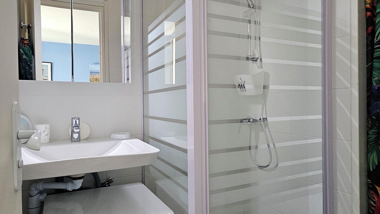 Photo of Bathroom in Vaux-sur-Mer