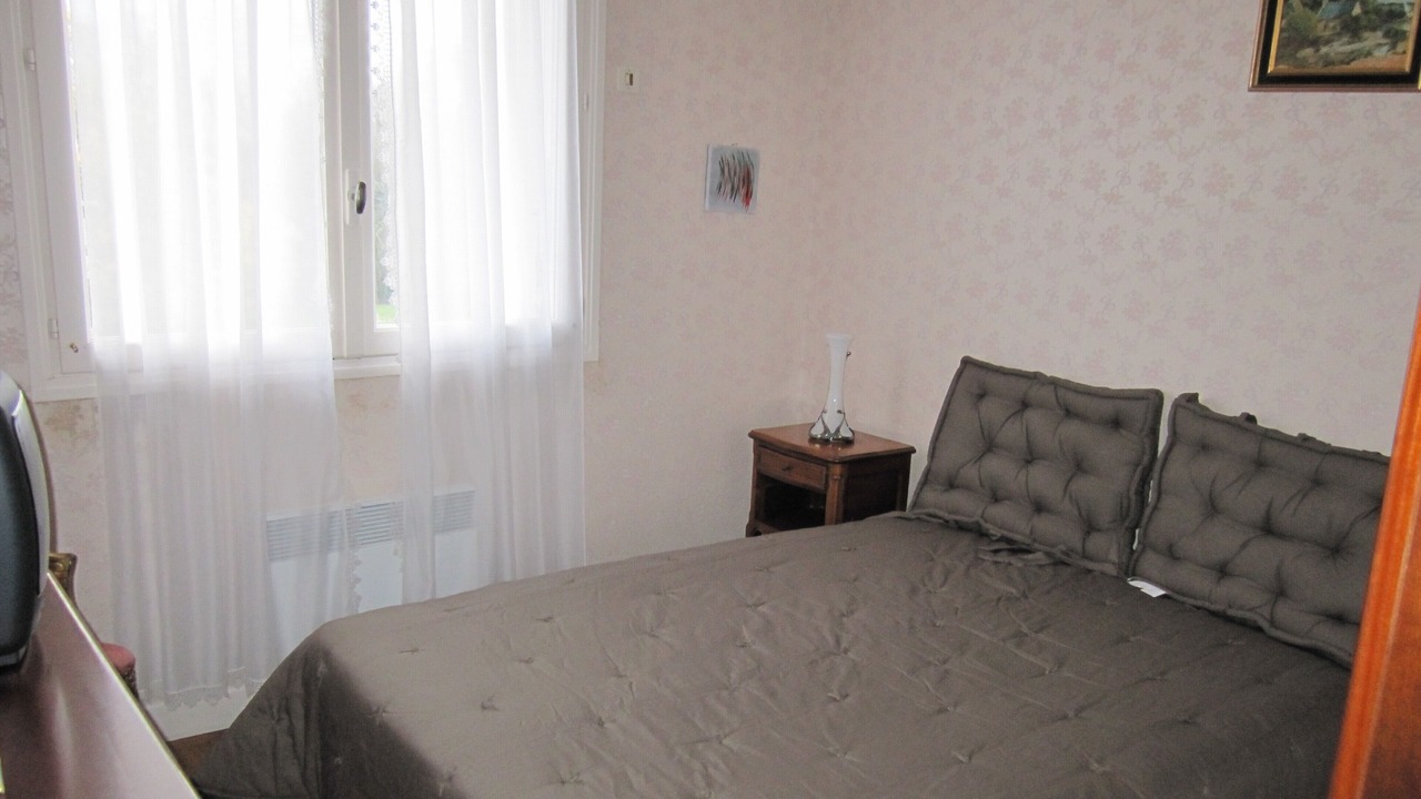 Photo of Bedroom in Creysse