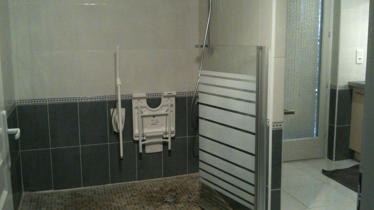 Photo of Bathroom in Creysse