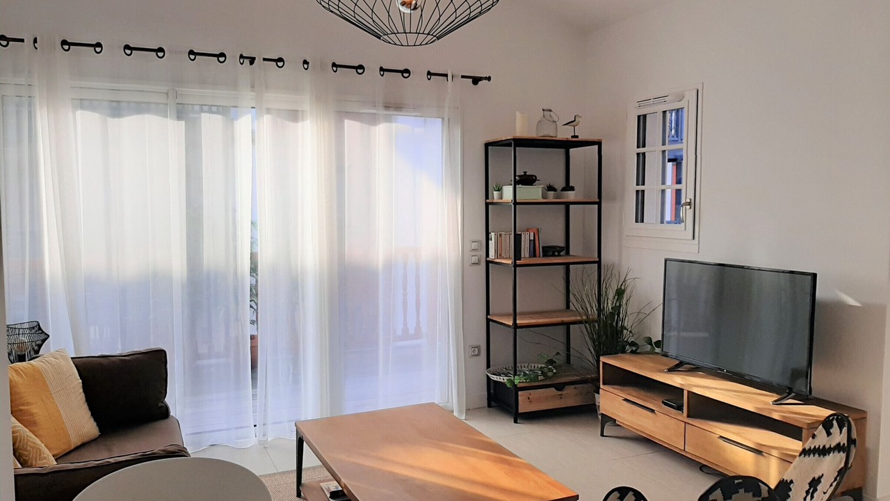 Photo of Livingroom in Saint-Jean-de-Luz City Center