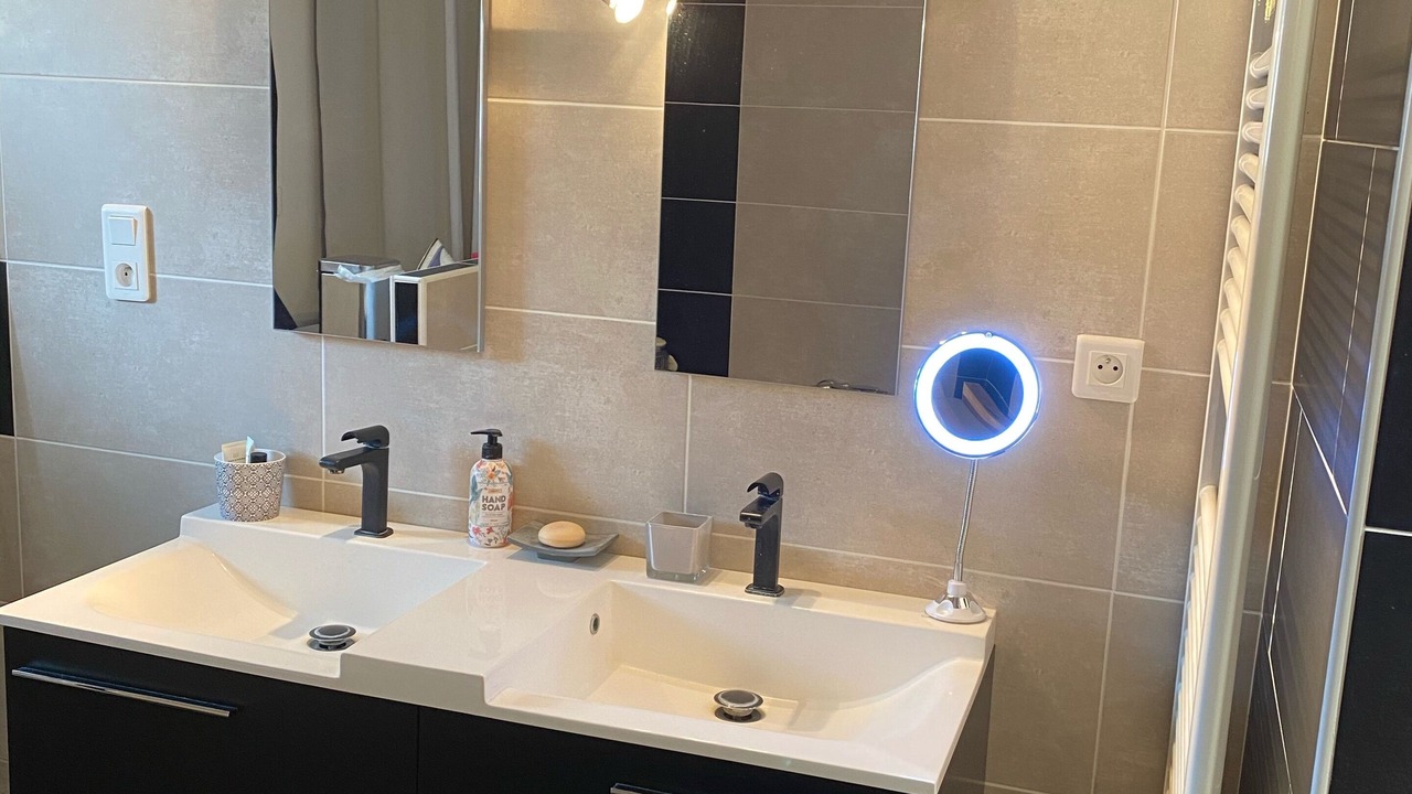 Photo of Bathroom in Gensac-la-Pallue