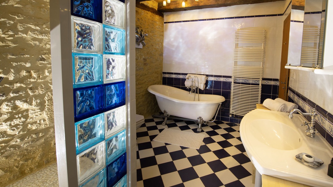Photo of Bathroom in Peyzac-le-Moustier