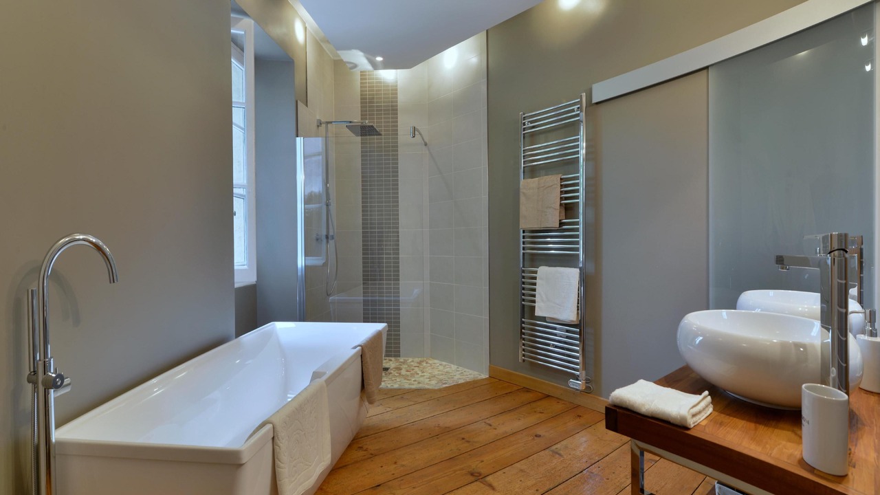 Photo of Bathroom in Castelnau-de-Medoc