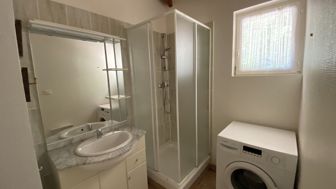 Photo of Bathroom in Doissat