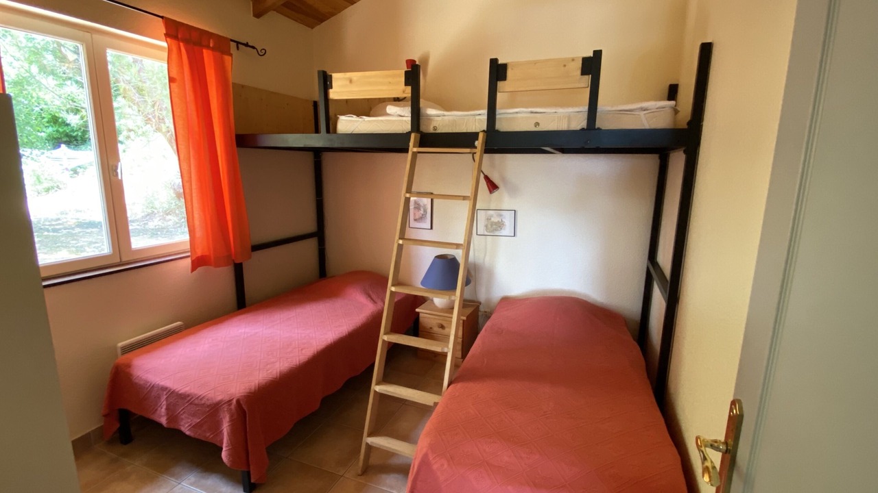 Photo of Bedroom in Doissat