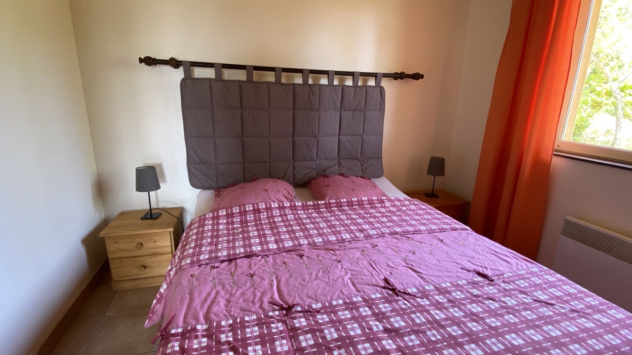 Photo of Bedroom in Doissat