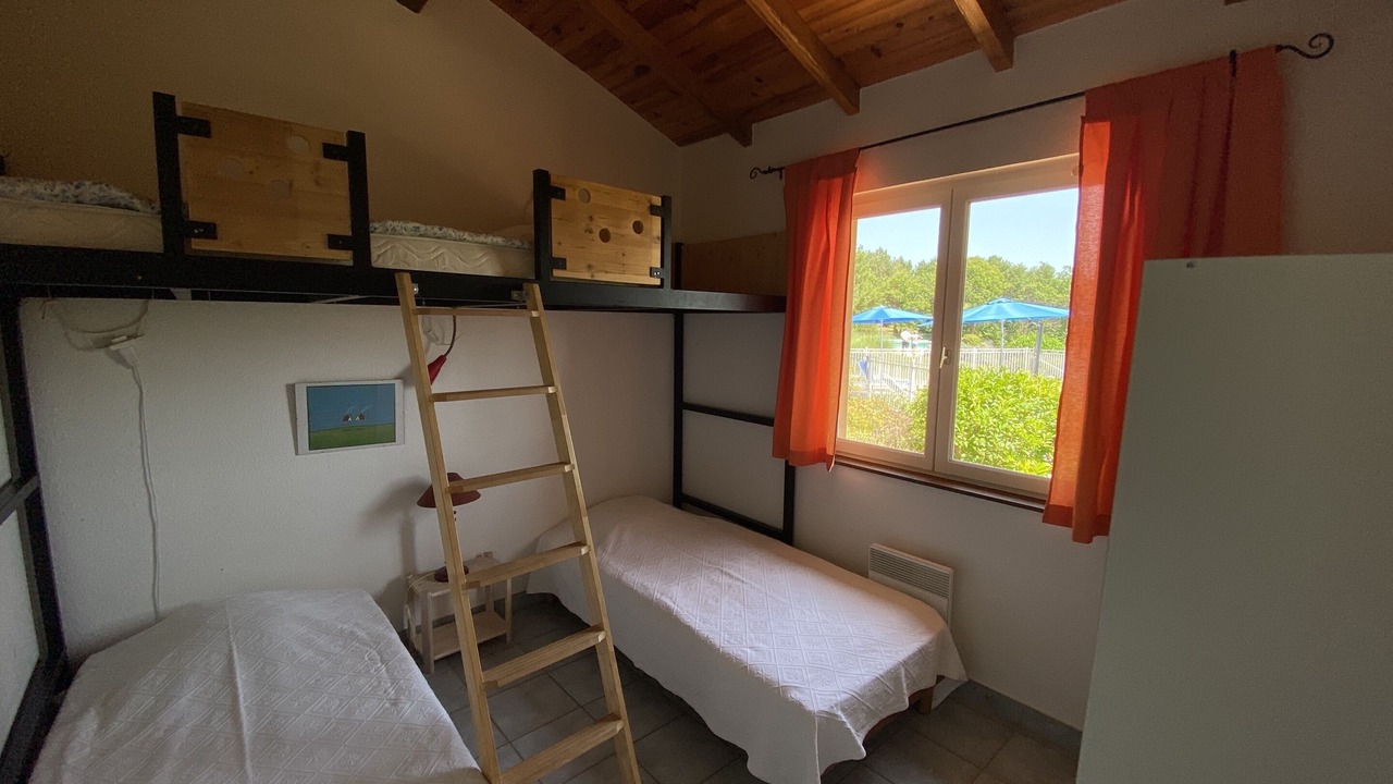 Photo of Bedroom in Doissat