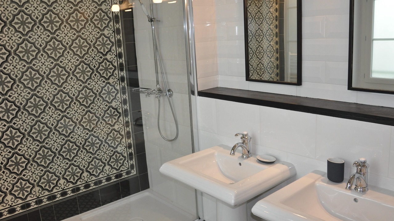 Photo of Bathroom in Beychac-et-Caillau