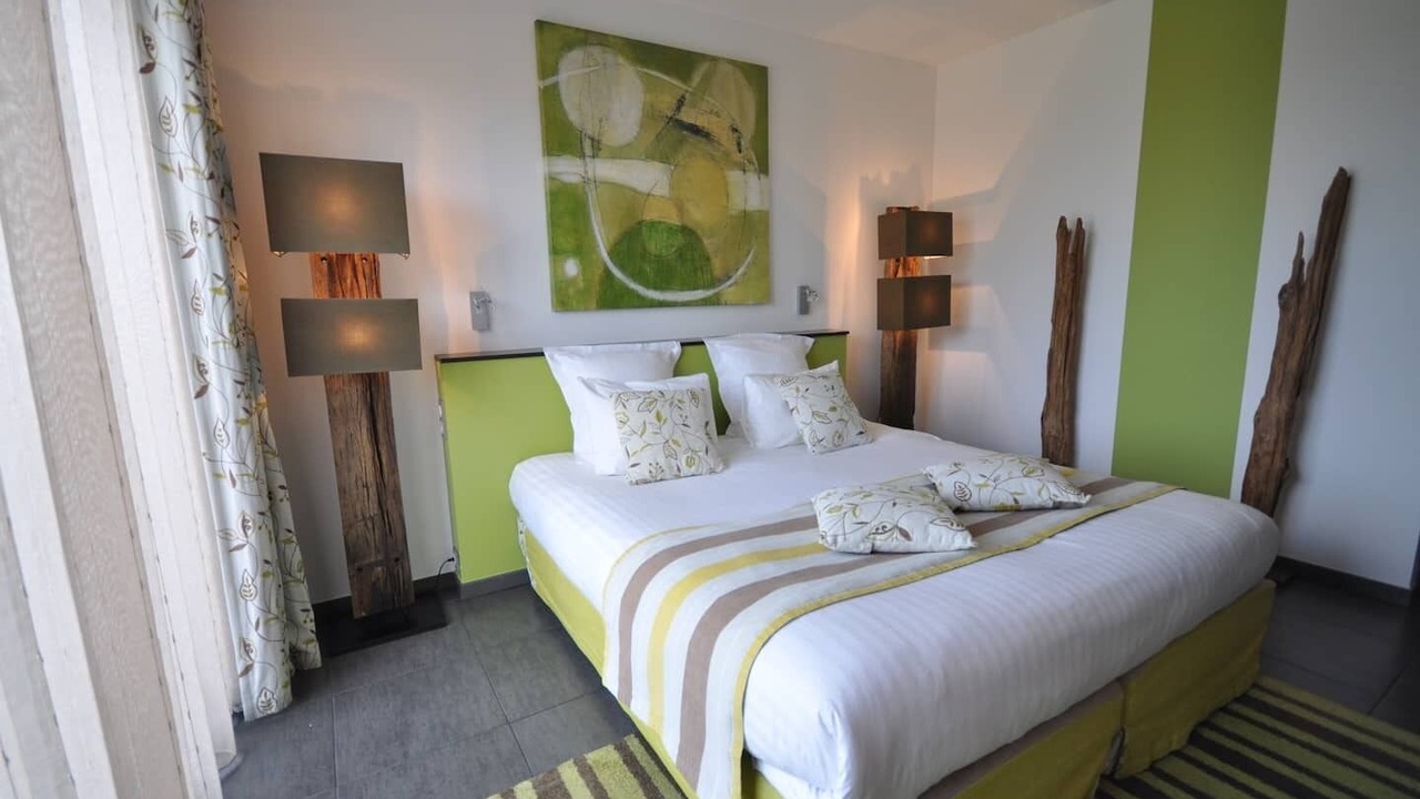 Photo of Bedroom in Saint-Loubes
