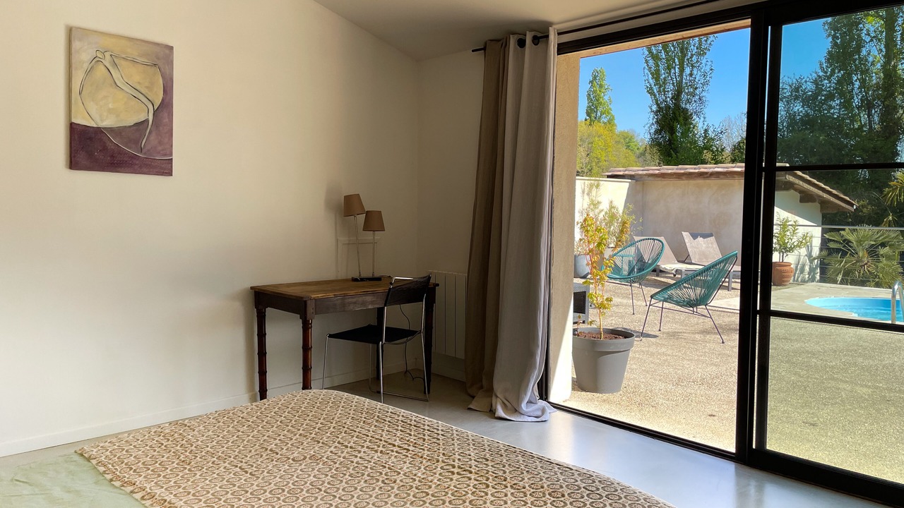Photo of Bedroom in Grezillac