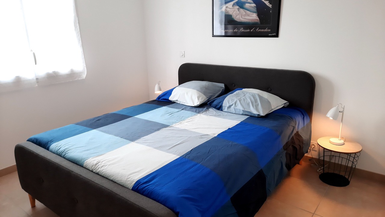 Photo of Bedroom in Gujan-Mestras