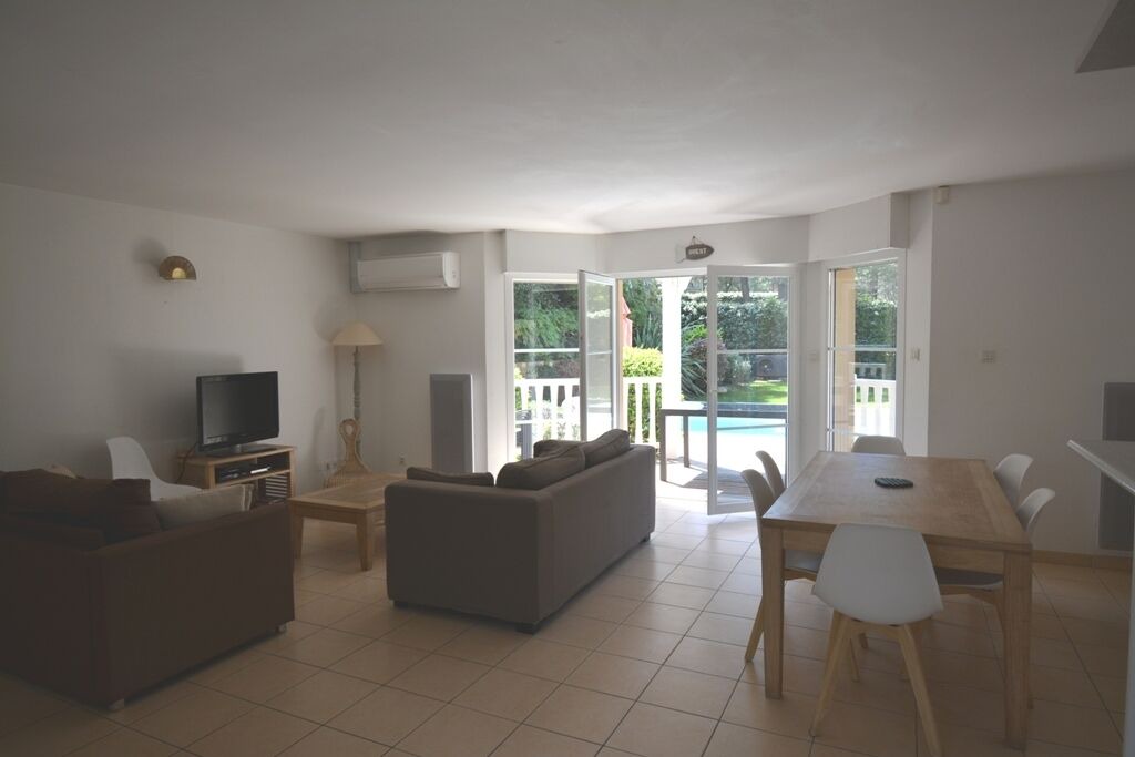 Photo of Livingroom in Lacanau-Ocean