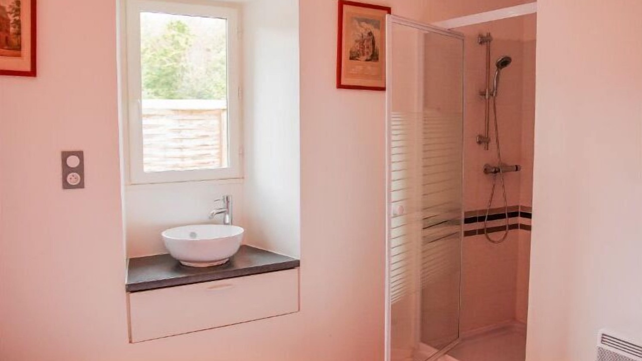 Photo of Bathroom in Vendeuvre-du-Poitou