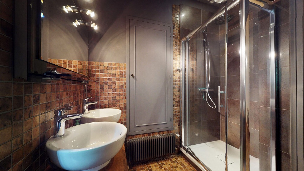 Photo of Bathroom in Sarlat-la-Caneda