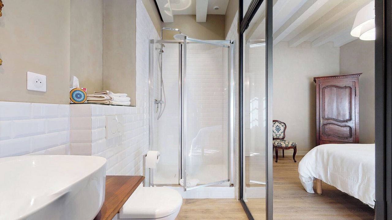 Photo of Bathroom in Sarlat-la-Caneda