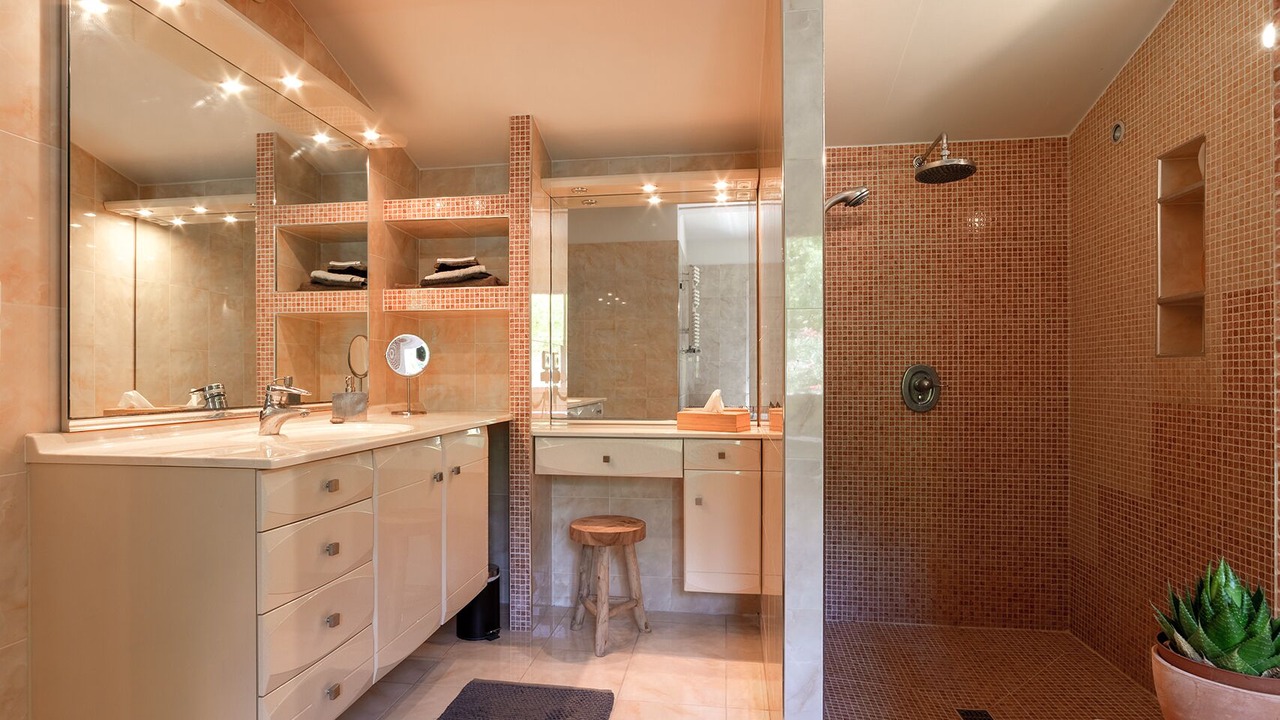 Photo of Bathroom in Avignon