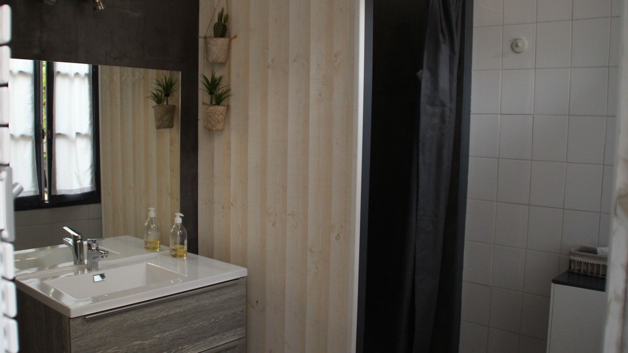 Photo of Bathroom in Saintes