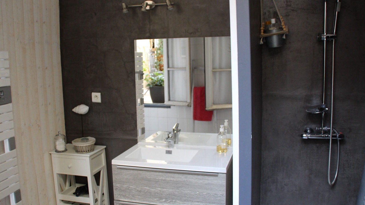Photo of Bathroom in Saintes