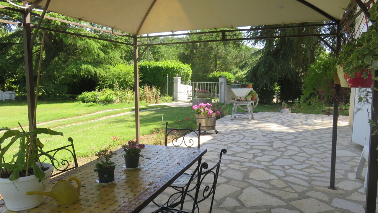 Photo of Outdoor in Sainte-Terre