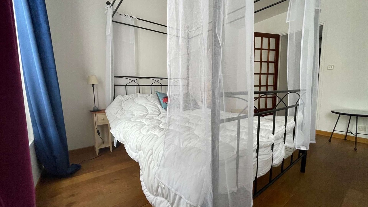 Photo of Bedroom in La Rochelle City Centre
