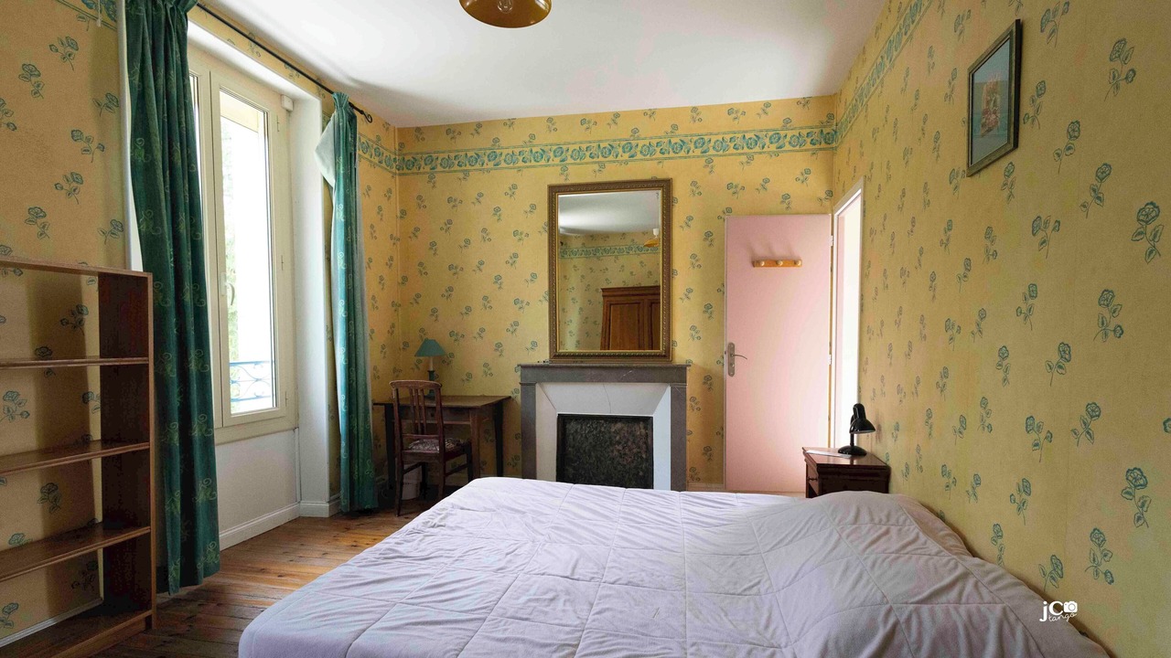 Photo of Bedroom in Pamproux