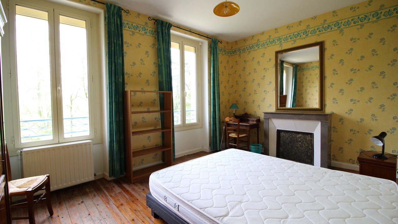 Photo of Bedroom in Pamproux