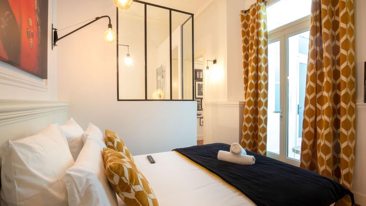 Photo of Bedroom in Hotel de Ville - Quinconces