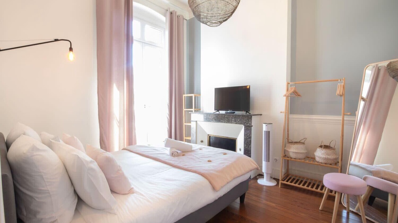 Photo of Bedroom in Hotel de Ville - Quinconces