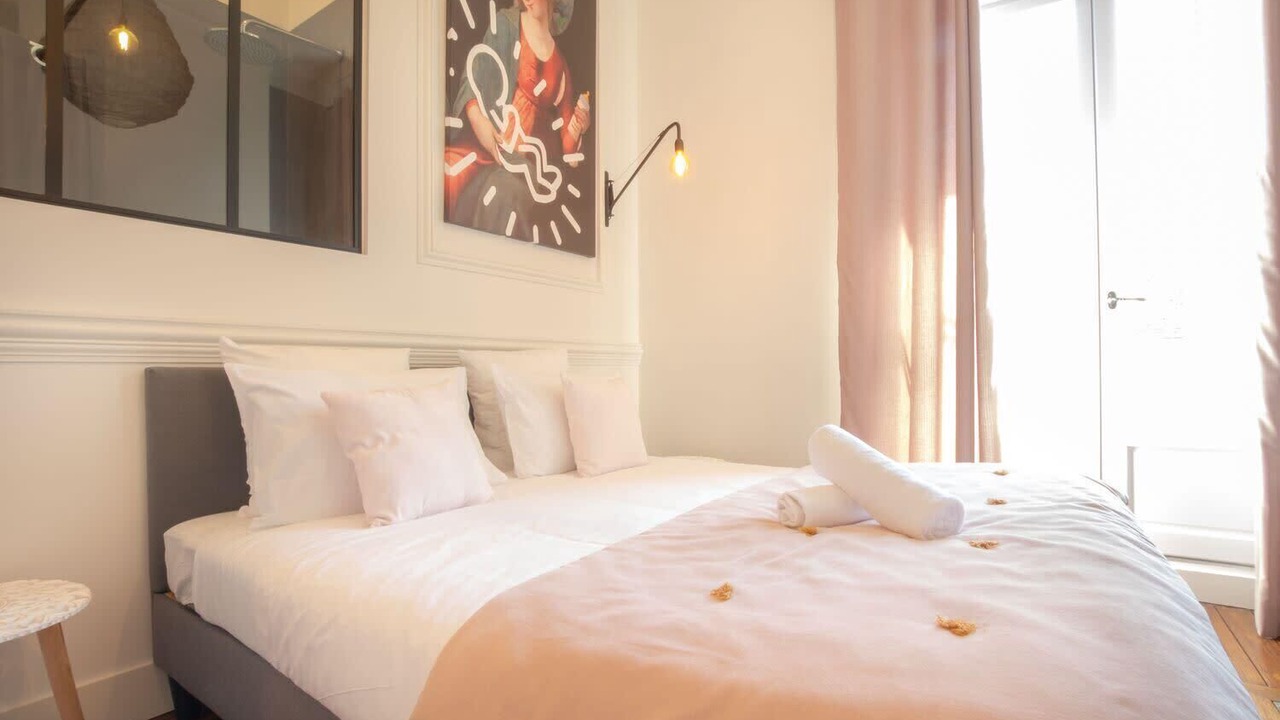 Photo of Bedroom in Hotel de Ville - Quinconces