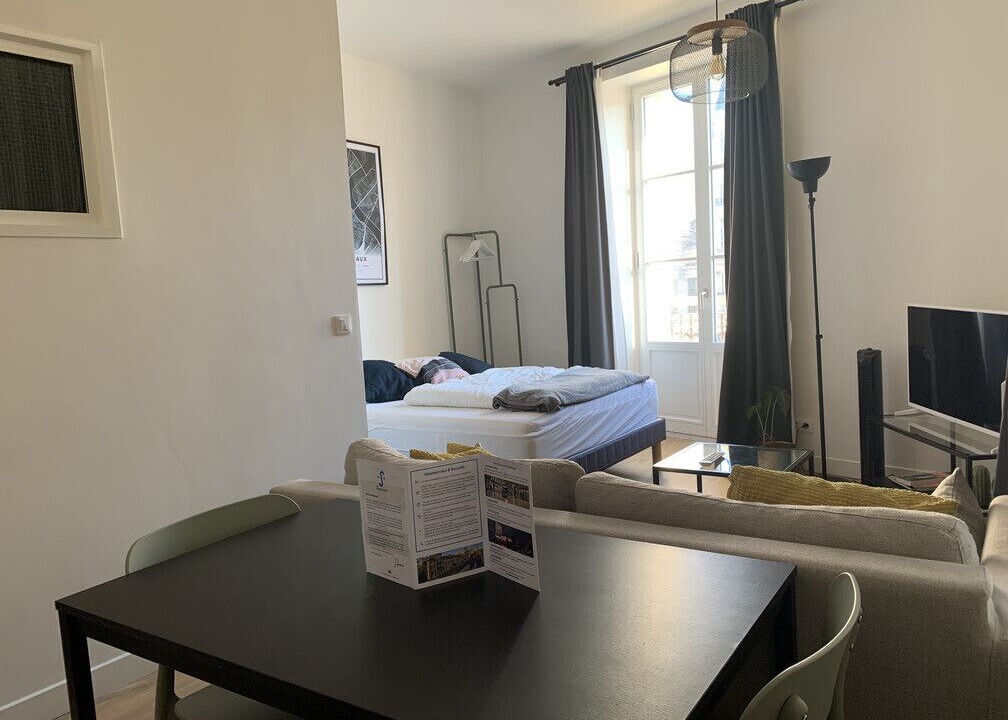 Photo of Bedroom in Bordeaux City Centre