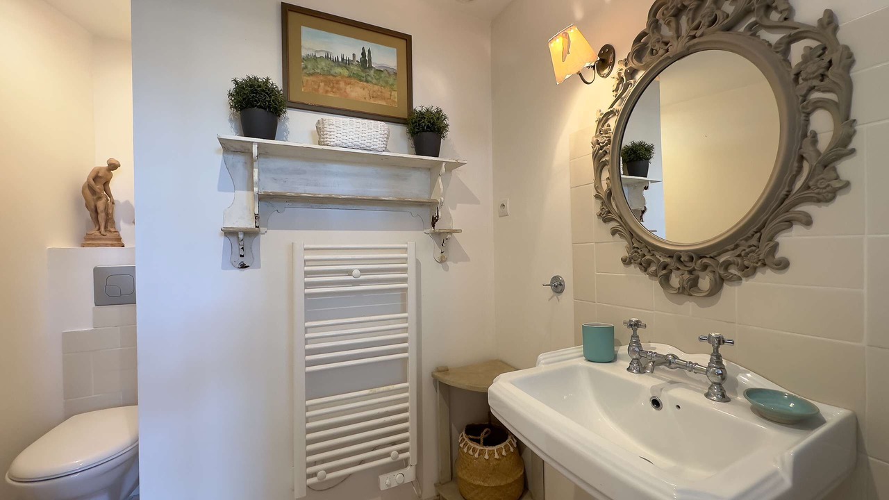 Photo of Bathroom in Ars-en-Re