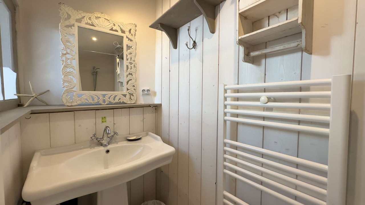 Photo of Bathroom in Ars-en-Re