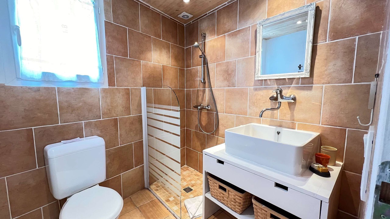 Photo of Bathroom in Le Bois-Plage-en-Re