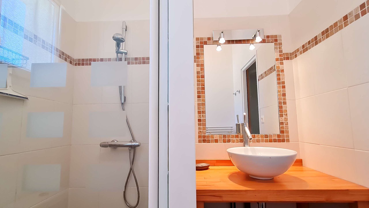 Photo of Bathroom in Le Bois-Plage-en-Re