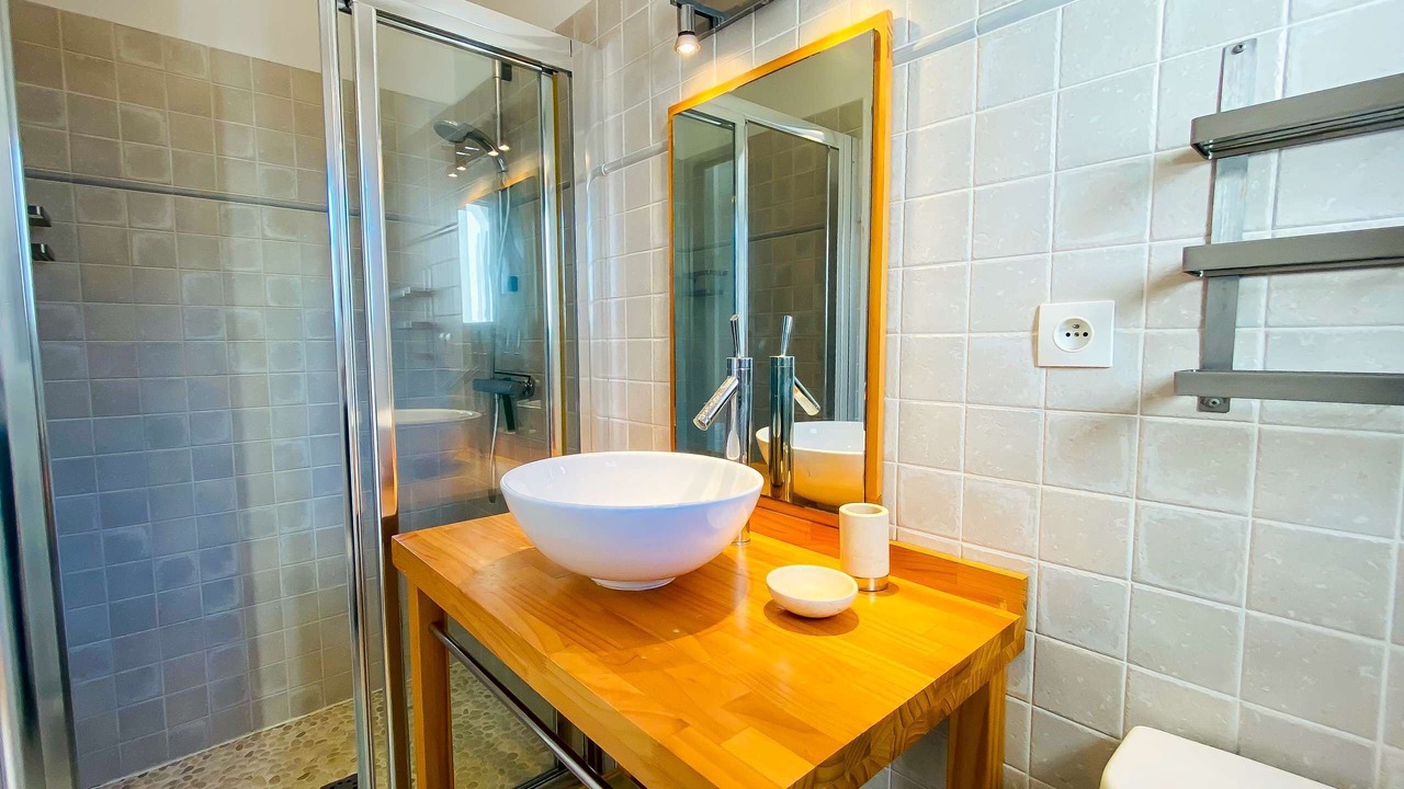 Photo of Bathroom in Le Bois-Plage-en-Re