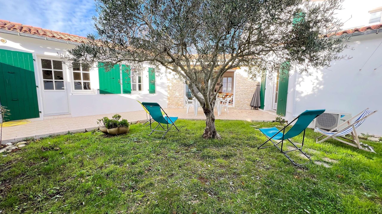 Photo of Patio Balcony in La Couarde-sur-Mer