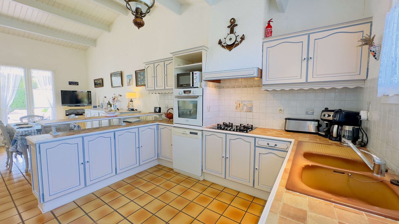 Photo of Kitchen in Ars-en-Re