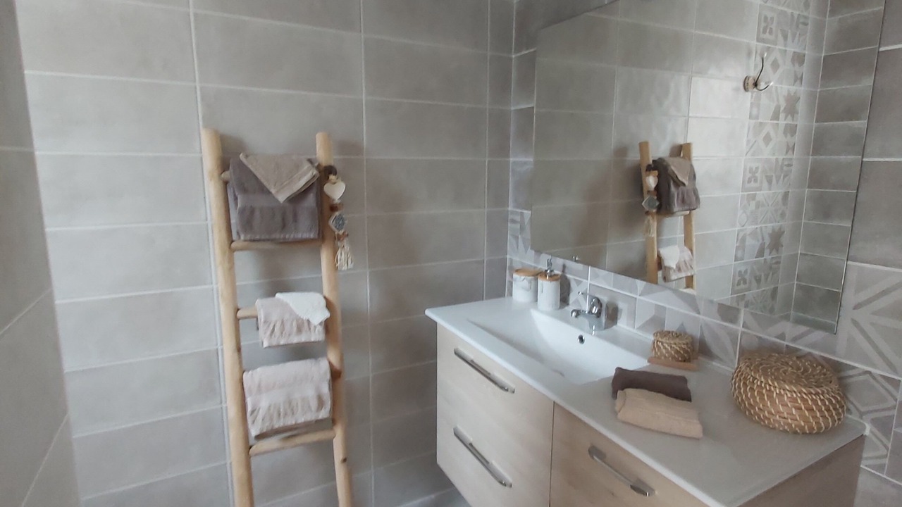 Photo of Bathroom in Salignac-sur-Charente