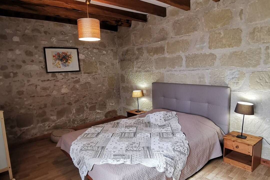 Photo of Bedroom in Puymiclan