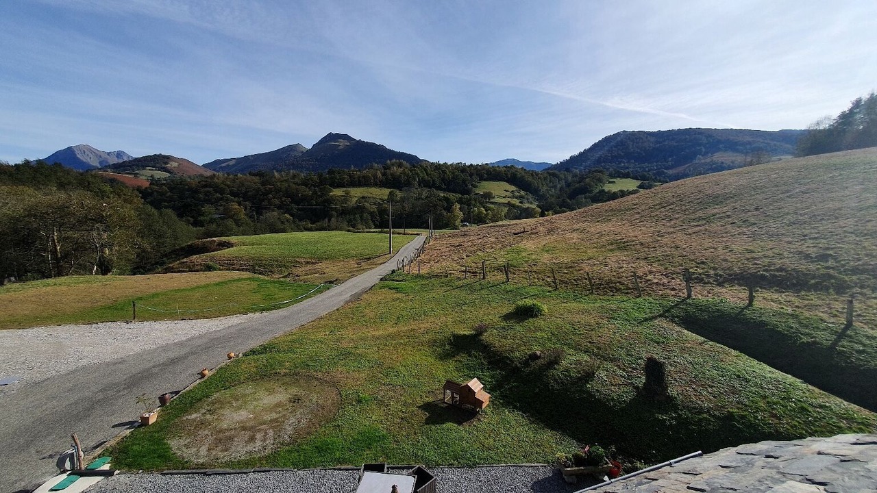 Photo of Outdoor in Issor