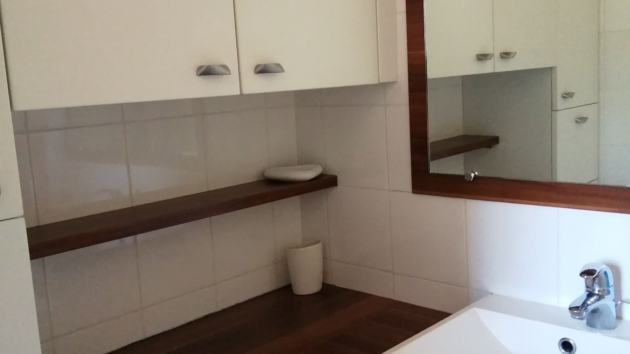 Photo of Bathroom in Domino